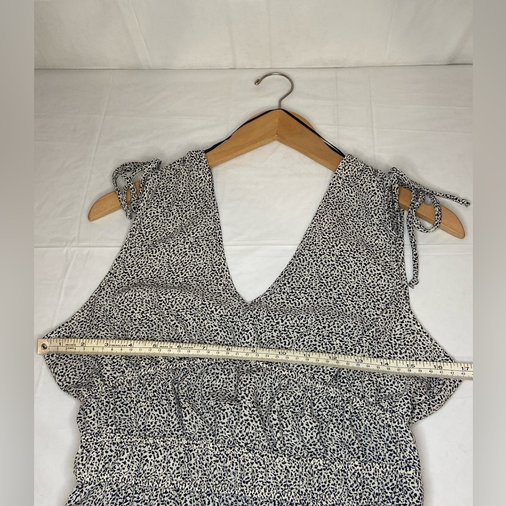 Sienna Sky V Neck Cropped Tank Top - Tie Shoulders - Picture 3 of 7